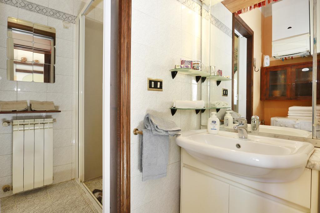 Oltrarno Home Silvia Флоренция Екстериор снимка